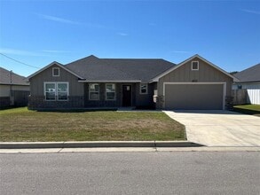 Building Photo - 1077 Fieldstone Dr