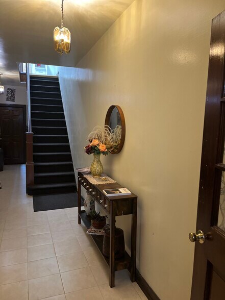 Hallway first floor - 649 Winthrop St