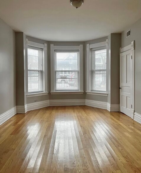 Building Photo - 3409 S Lowe Ave