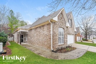 Building Photo - 230 Vineyard Ln