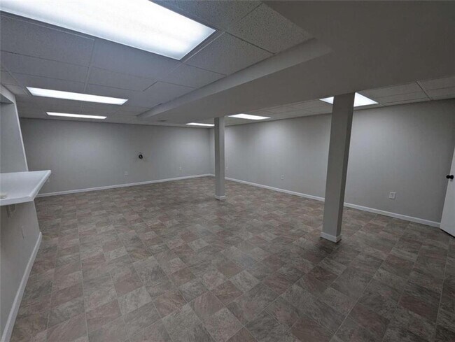 Building Photo - 4020 Kelden Ct SW