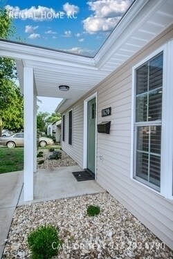 Building Photo - 7620 S Robinson- COPY