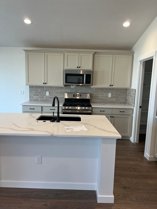 Building Photo - 19280 Geneva Wy