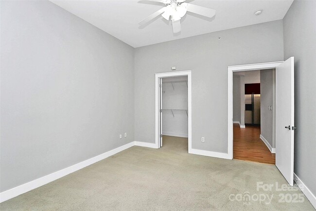 Building Photo - 712 N Davidson St