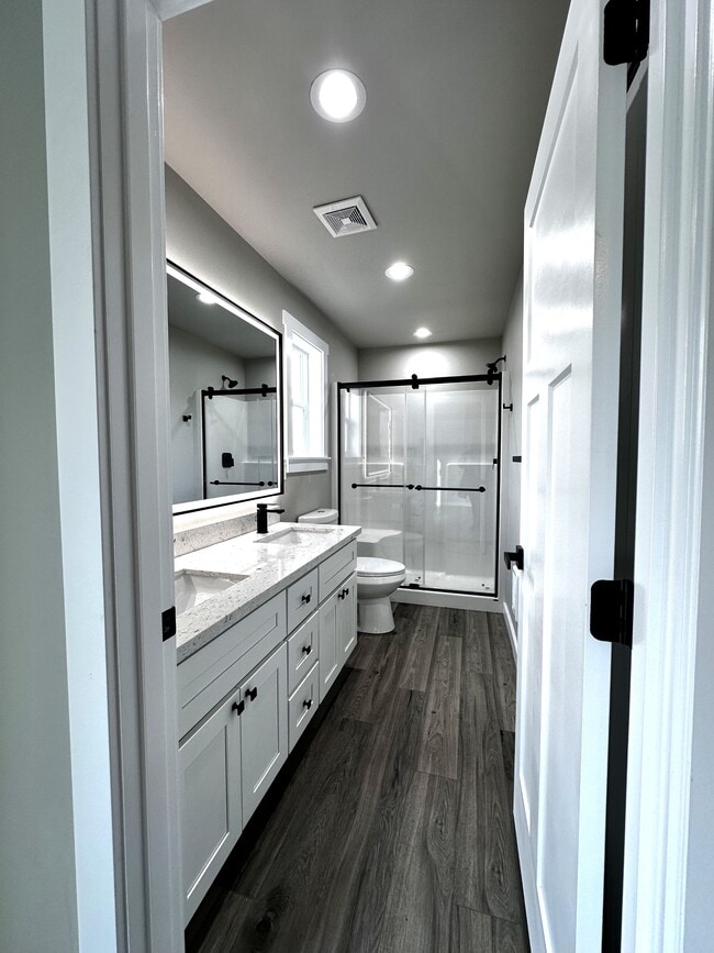 Building Photo - 207 S Razor Clam Dr SW