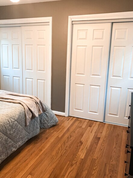 Master Bedroom - 2332 E Washington Ave
