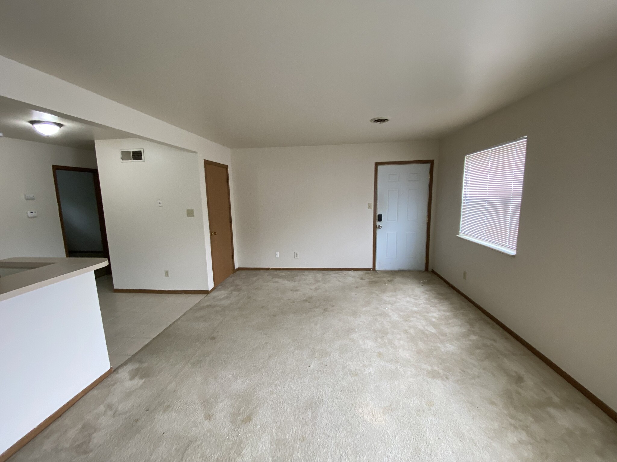 Building Photo - 128 Sandstone Ct