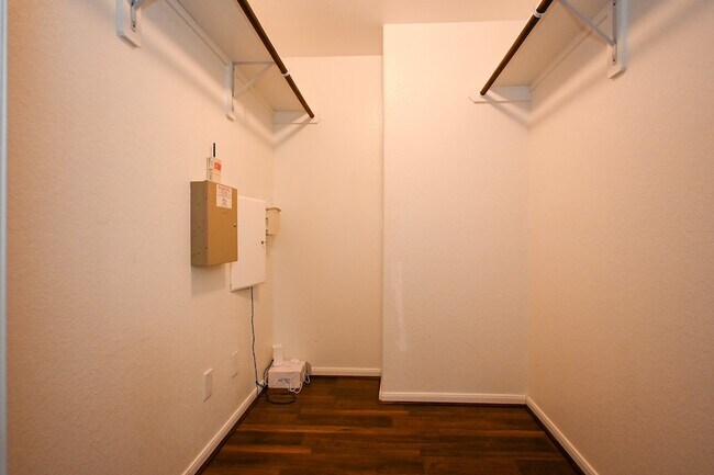 Building Photo - 9952 Morgan Creek Ln
