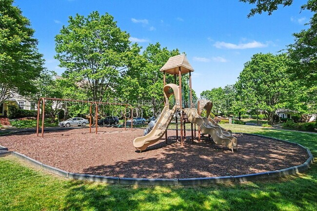 Building Photo - 15764 Castle Watch Ave