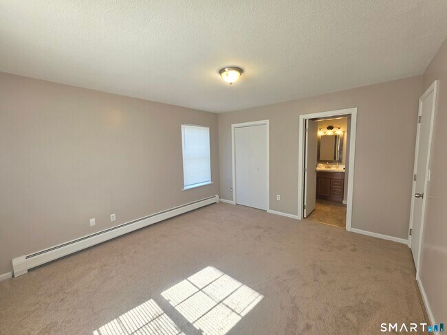 Building Photo - 15 Mc Donald Ave