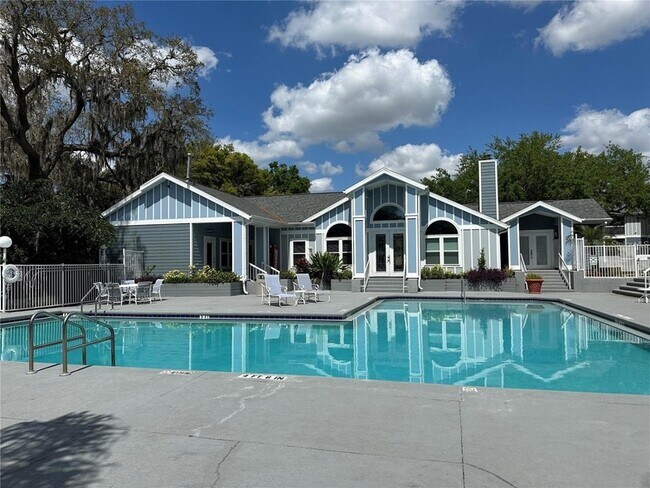 Building Photo - 2533 Grassy Point Dr