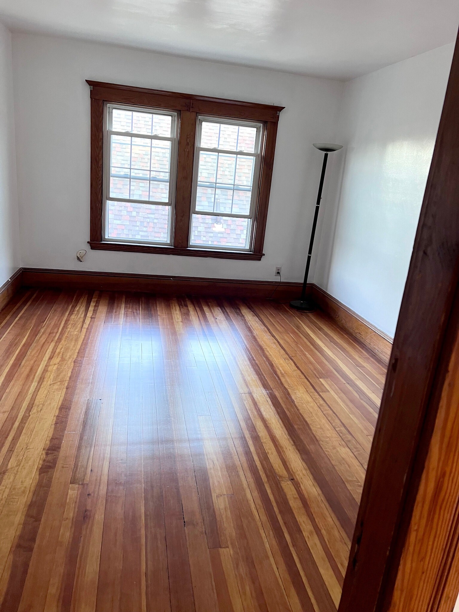 Living Room - windows (10’10” x 14’10”) - 96 Lawrence St