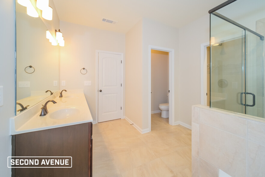 Building Photo - 339 Hamilton Pointe Dr