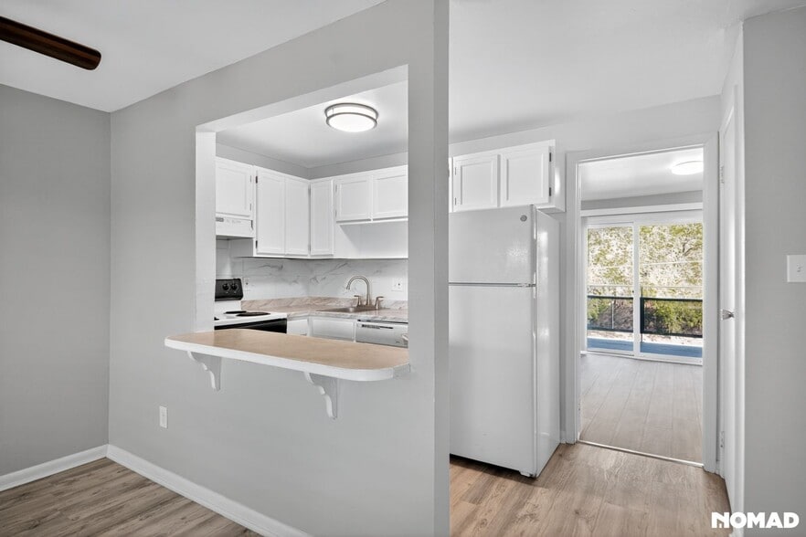 Building Photo - 1865 Fenton St