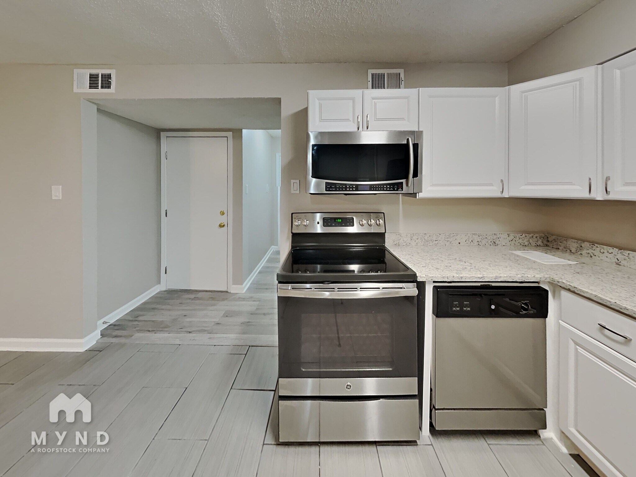 Building Photo - 5607 Maple Tree Dr