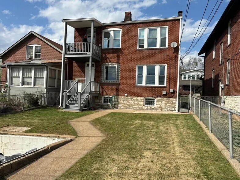 Building Photo - 4610 Wilcox Ave