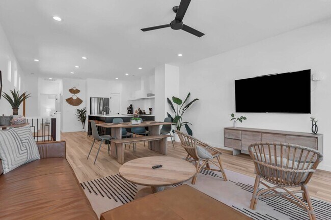 Building Photo - 1419 Mackerel Ln