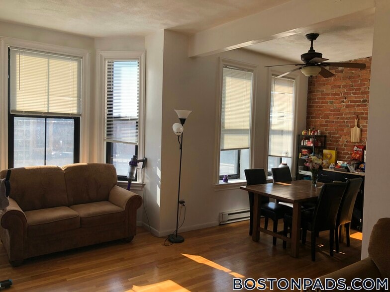 Building Photo - 23 Cortes St