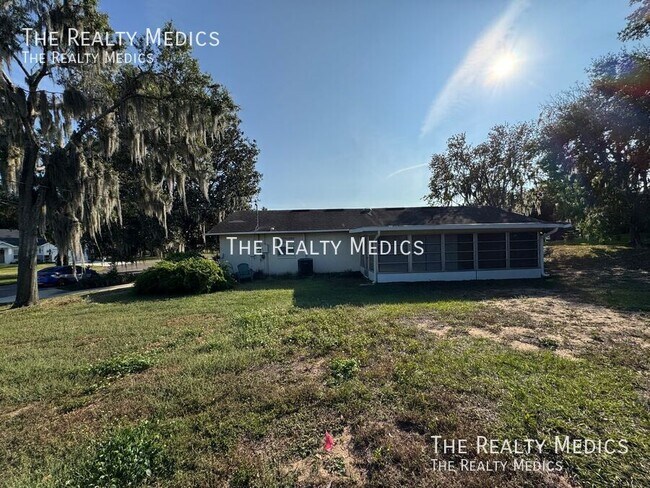 Building Photo - 218 Temple Cir