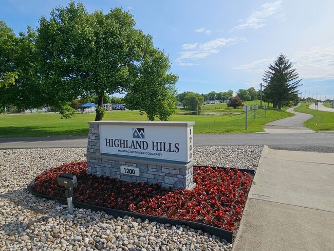 Building Photo - 145 Beech