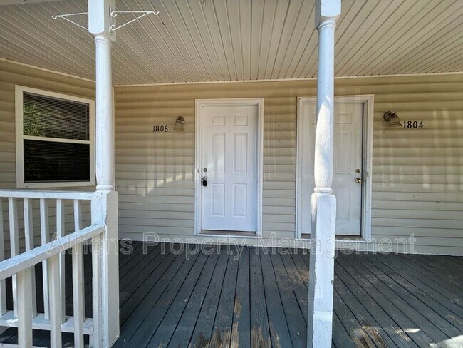 Building Photo - 1806 Cedar Shoals Dr