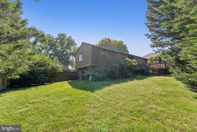 Building Photo - 1684 Chain Bridge Rd