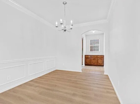 Building Photo - 8404 Hitching Tr