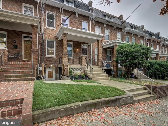 Building Photo - 4316 4th St NW