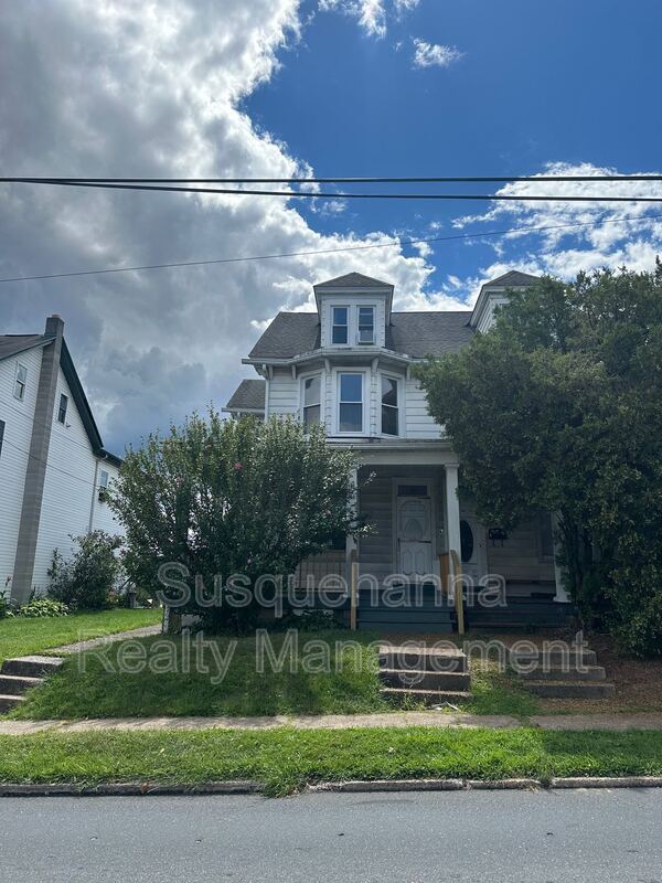 Building Photo - 2803 Canby St