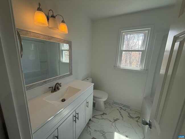 Building Photo - 1664 Redington Ln