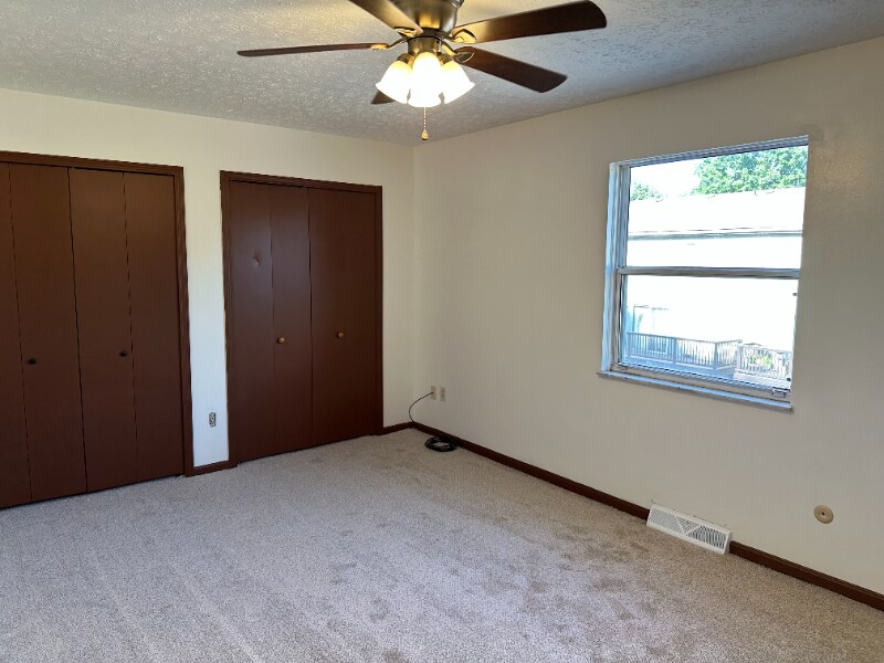 Building Photo - 4390 Darrow Rd