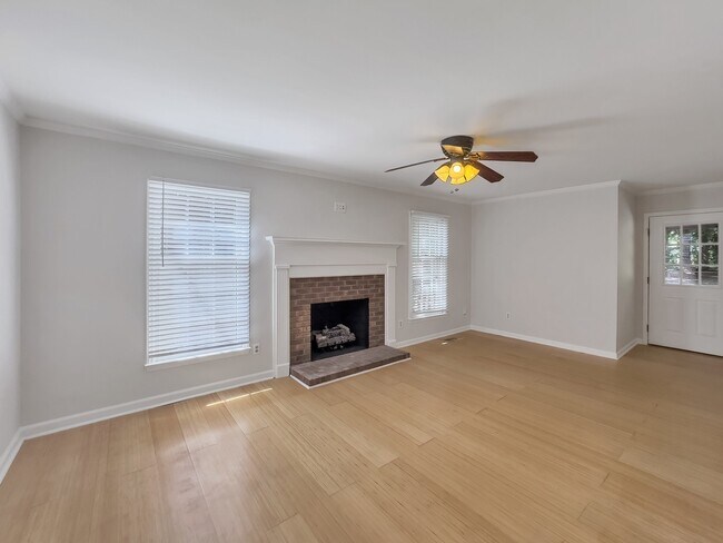 Building Photo - 312 Trappers Run Dr