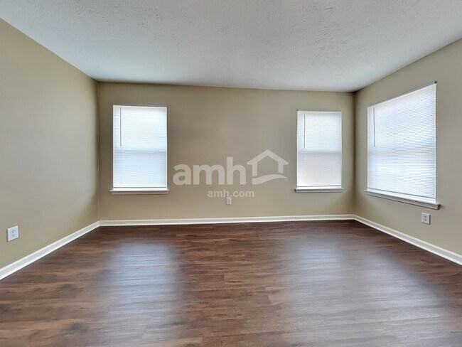 Building Photo - 1559 Lavender Ln