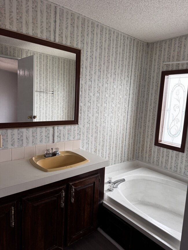 Building Photo - 8117 Durango Ave