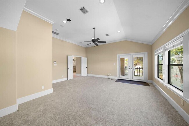 Building Photo - 4628 Beech St
