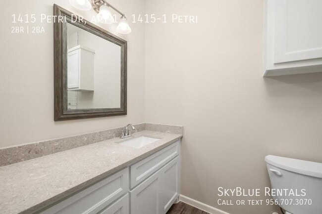 Building Photo - 1415 Petri Dr