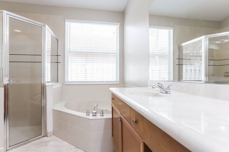 Building Photo - 18891 SW 29th Ct