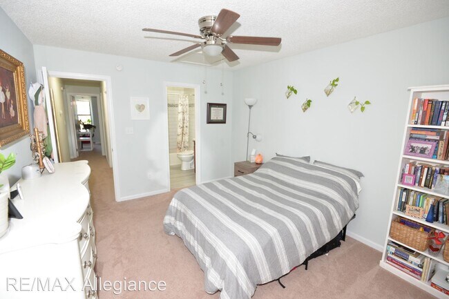 Building Photo - 2 br, 2 bath House - 939 RUDEE COURT