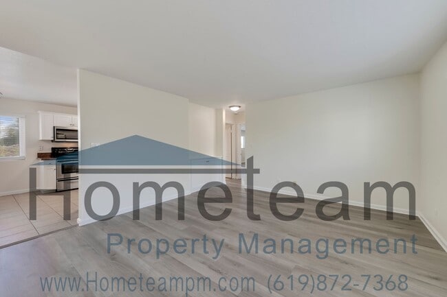 Building Photo - 2 BR/ 2 BA 920 SQFT Clairemont Mesa/ San D...