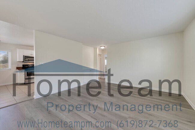 Building Photo - 2 BR/ 2 BA 920 SQFT Clairemont Mesa/ San Diego Condo