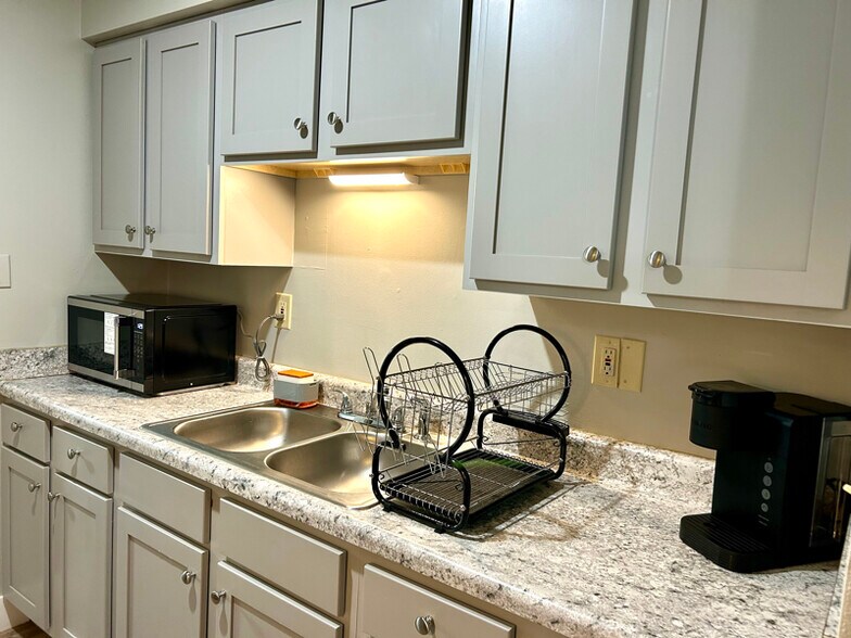 Building Photo - 4028 N Illinois Ave