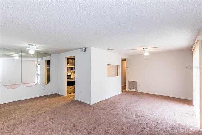 Building Photo - 4022 Beaver Ln