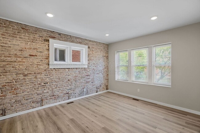 Building Photo - 3140 Magnolia Ave