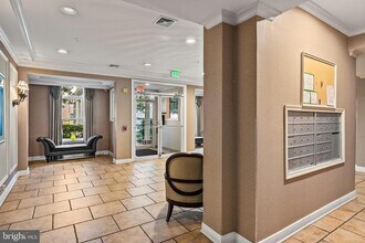 Building Photo - 2115 Ganton Green