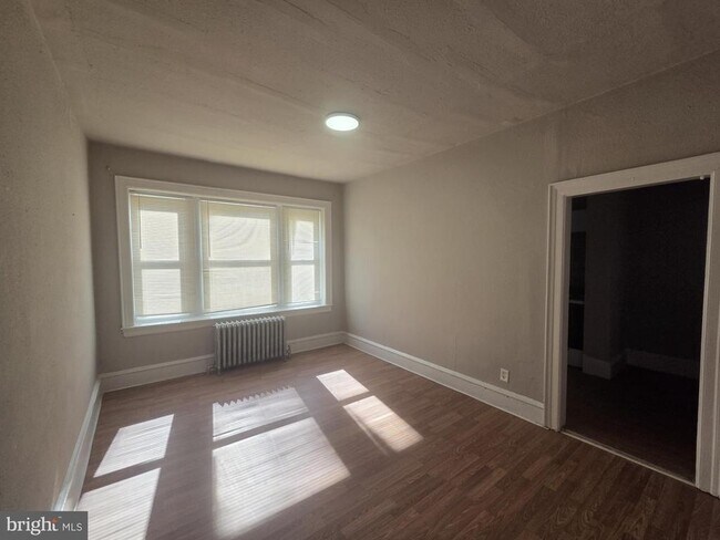 Building Photo - 137 S 56th St