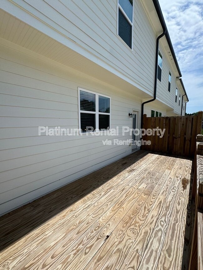 Building Photo - 1592 Gin Blossom Cir