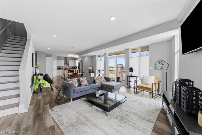 Building Photo - 402 Jefferson Ave