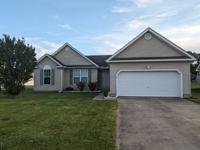 Building Photo - 45 Anchor Ln