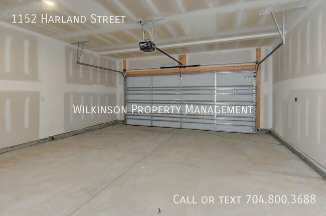 Building Photo - 1152 Harland St