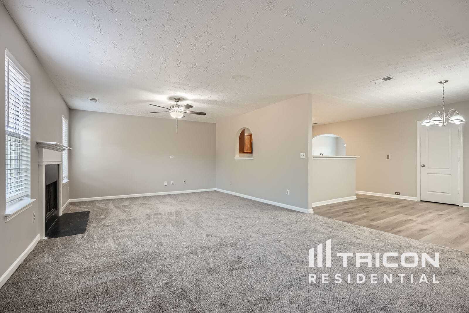 Building Photo - 3735 Renfroe Ave